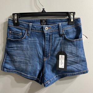 High rise short✨